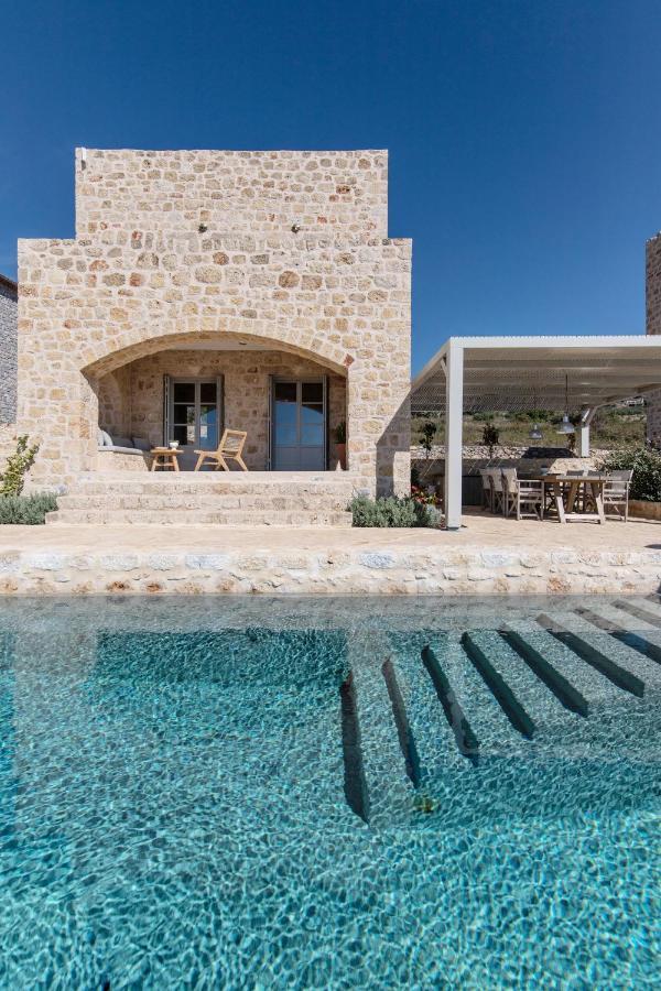Amani Living Villa Stoúpa Buitenkant foto