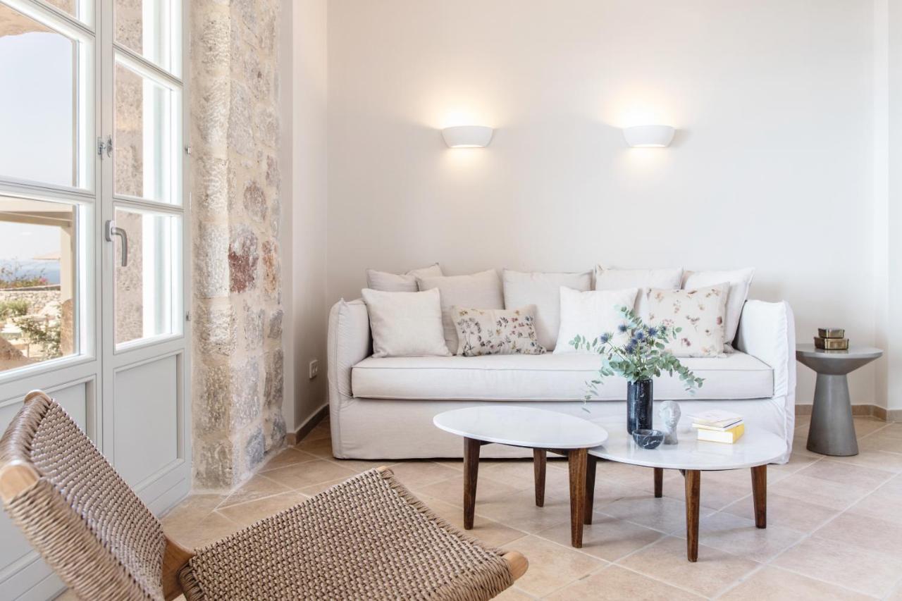 Amani Living Villa Stoúpa Buitenkant foto