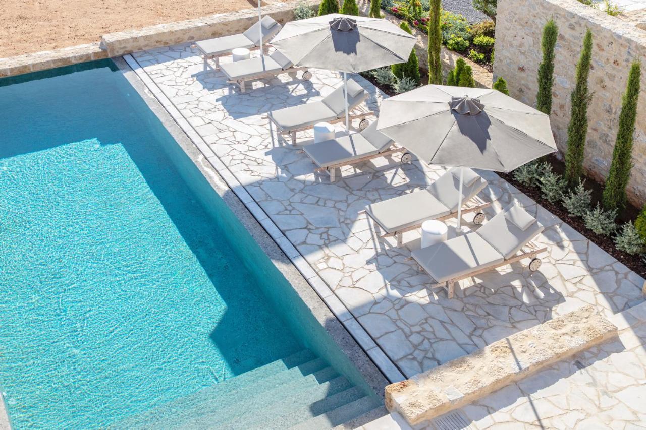 Amani Living Villa Stoúpa Buitenkant foto