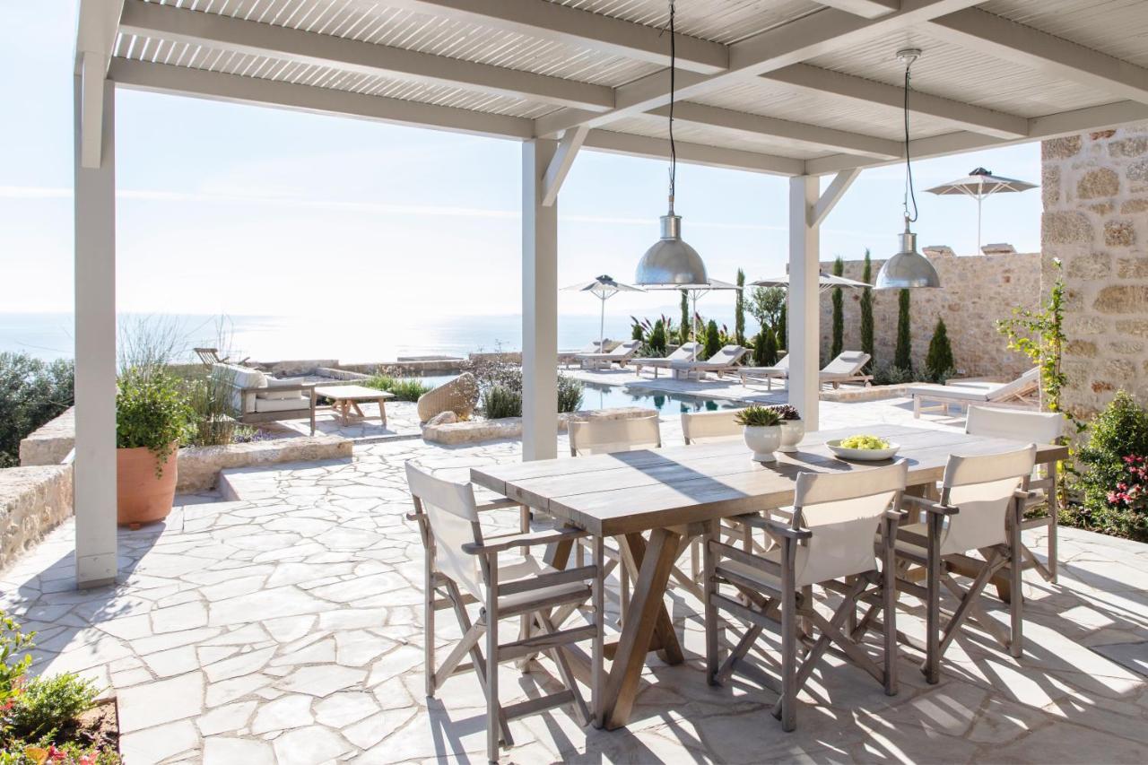 Amani Living Villa Stoúpa Buitenkant foto