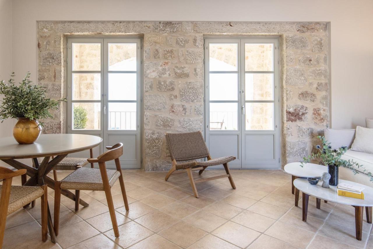 Amani Living Villa Stoúpa Buitenkant foto